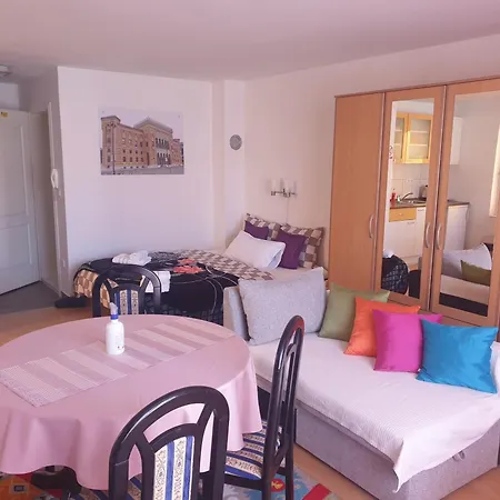 Apartment Kira SJJ