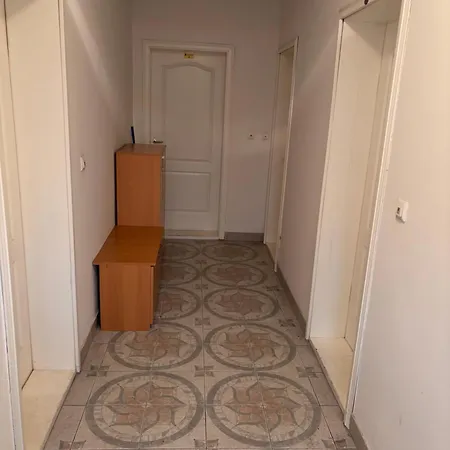 Apartment Kira SJJ