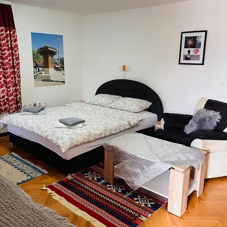Kira Apartment *